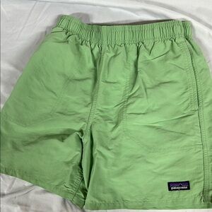 Patagonia boys Green Baggies Shorts Lightweight Quick-Dry